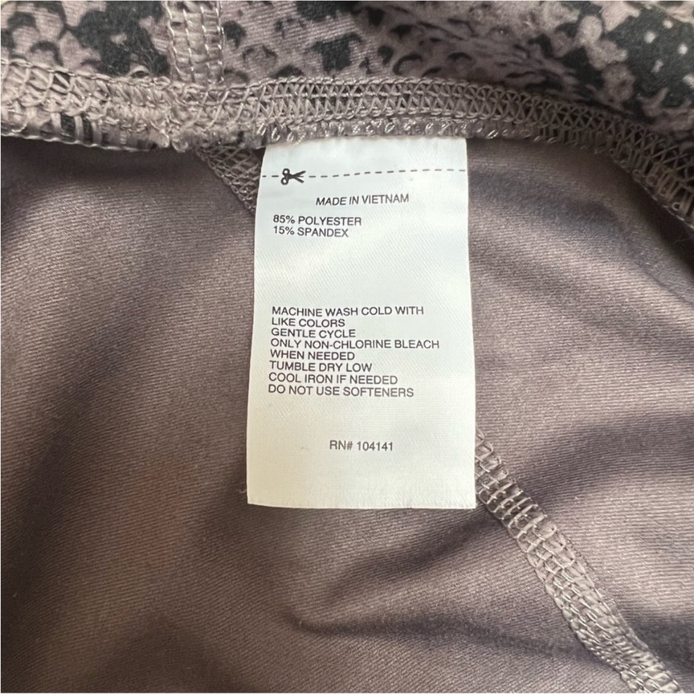 Dsg Snake Skin Print Athletic Leggings Size L - Picture 4 of 4